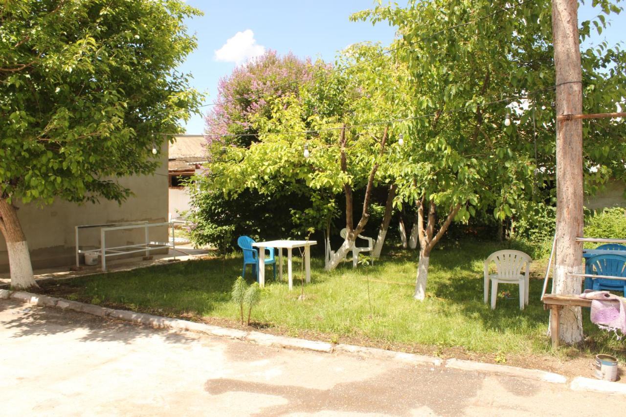 Guest House Jamal Naryn ภายนอก รูปภาพ