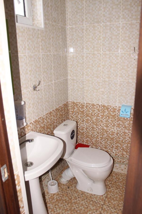 Guest House Jamal Naryn ภายนอก รูปภาพ