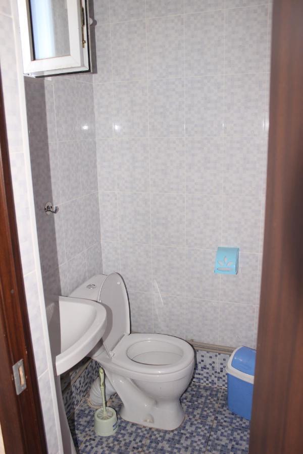 Guest House Jamal Naryn ภายนอก รูปภาพ