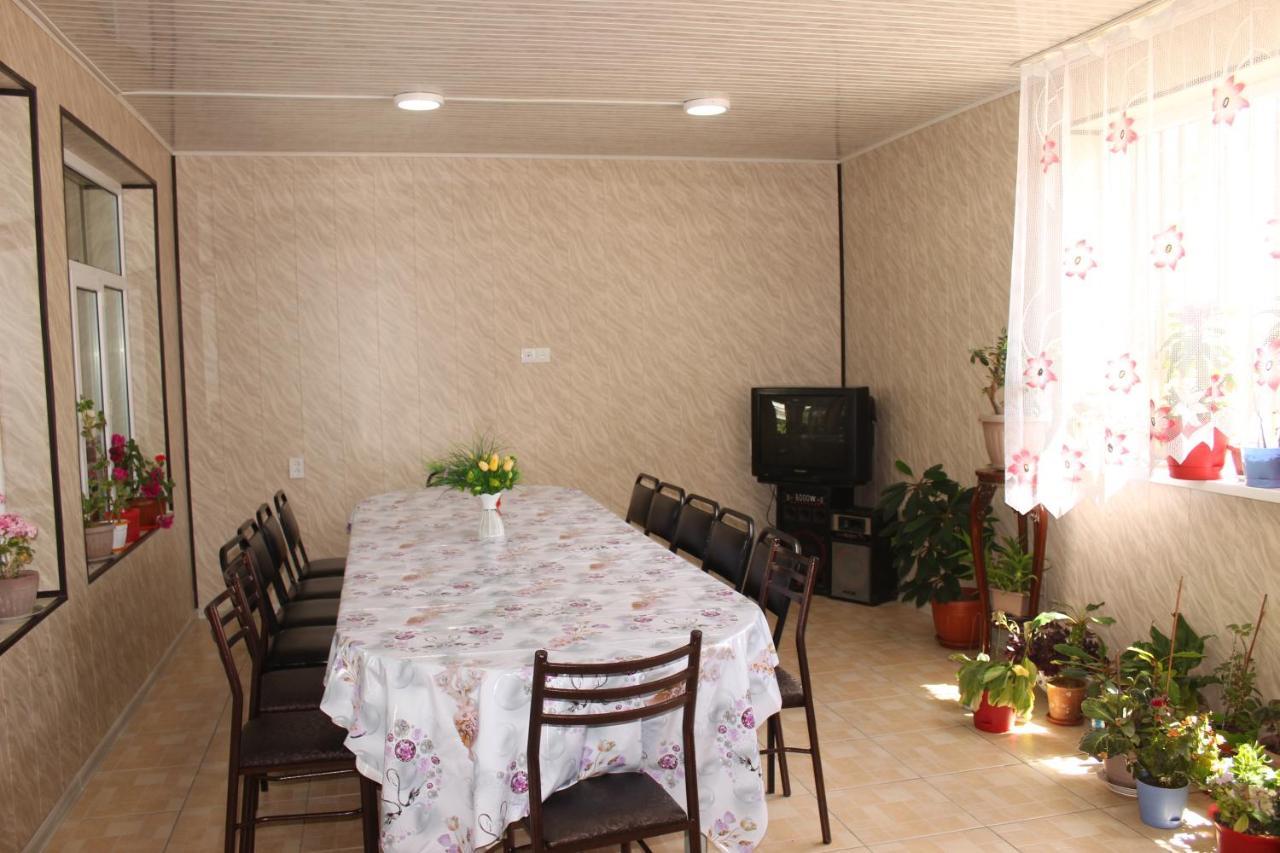 Guest House Jamal Naryn ภายนอก รูปภาพ